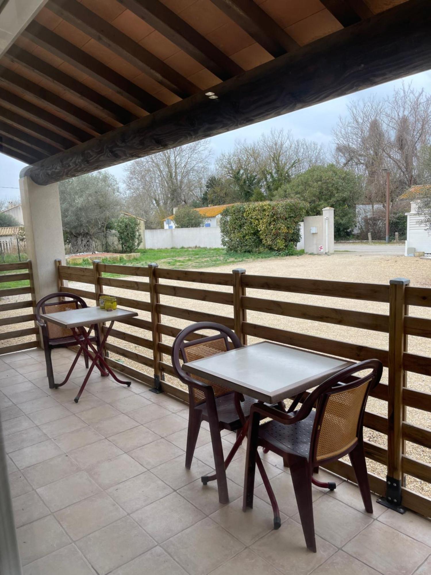 Studio 40M2 Avec Terrasse Le Mas De Lauriane Saintes-Maries-de-la-Mer Eksteriør bilde