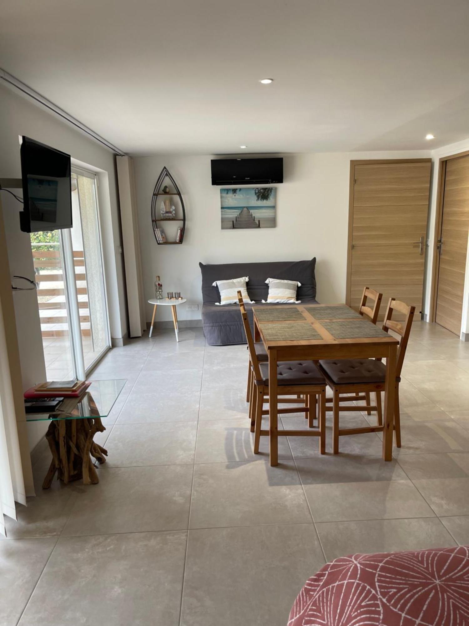 Studio 40M2 Avec Terrasse Le Mas De Lauriane Saintes-Maries-de-la-Mer Eksteriør bilde